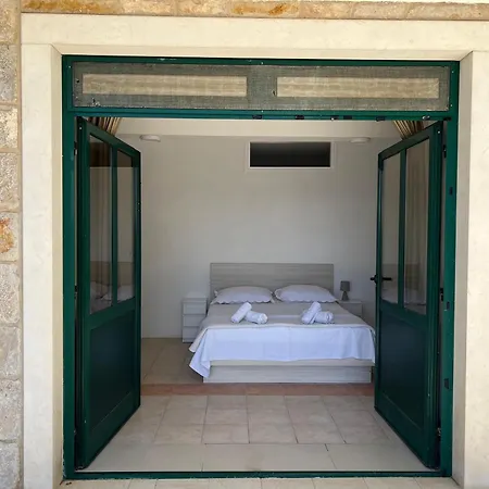 Family Friendly Seaside Cove Rapak, Hvar - 12779 Gdinj