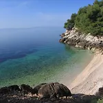 Family Friendly Seaside Cove Rapak, Hvar - 12779 Apartmán *