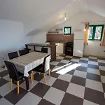 Apartmán Family Friendly Seaside Cove Rapak, Hvar - 12779 *