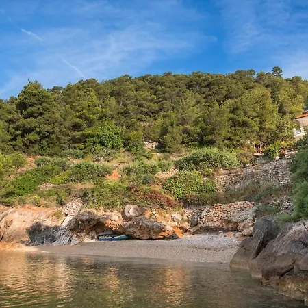 Apartment Family Friendly Seaside Cove Rapak, Hvar - 12779 *