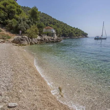 Family Friendly Seaside Cove Rapak, Hvar - 12779 아파트 *