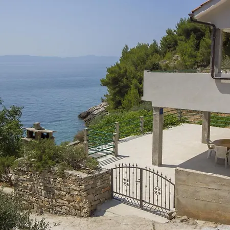 Family Friendly Seaside Cove Rapak, Hvar - 12779 Gdinj