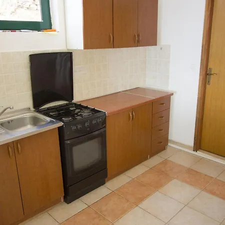 Apartment Family Friendly Seaside Cove Rapak, Hvar - 12779 *