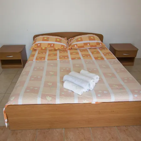 Family Friendly Seaside Cove Rapak, Hvar - 12779 Apartment *