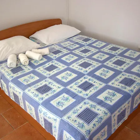 Family Friendly Seaside Cove Rapak, Hvar - 12779