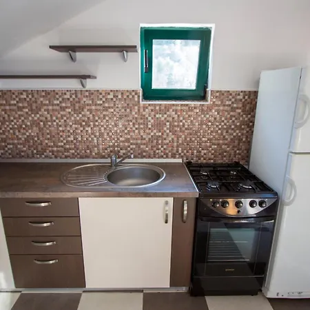 아파트 Family Friendly Seaside Cove Rapak, Hvar - 12779 Gdinj
