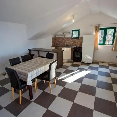 아파트 Family Friendly Seaside Cove Rapak, Hvar - 12779 *