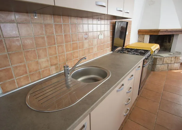 דירה Family Friendly Seaside Cove Rapak, Hvar - 12779
