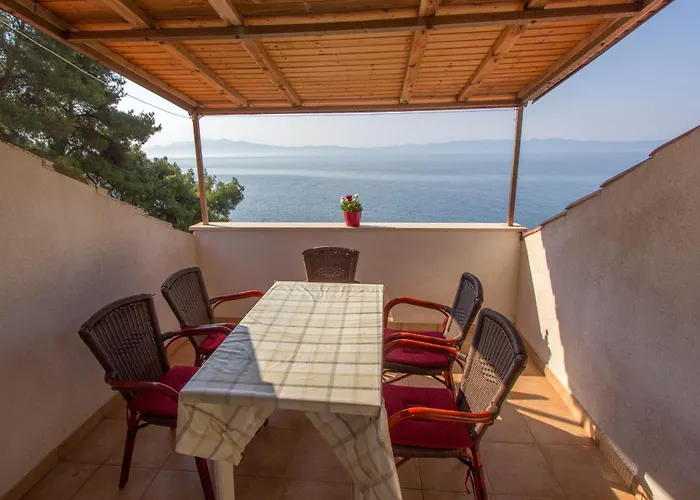 דירה Family Friendly Seaside Cove Rapak, Hvar - 12779