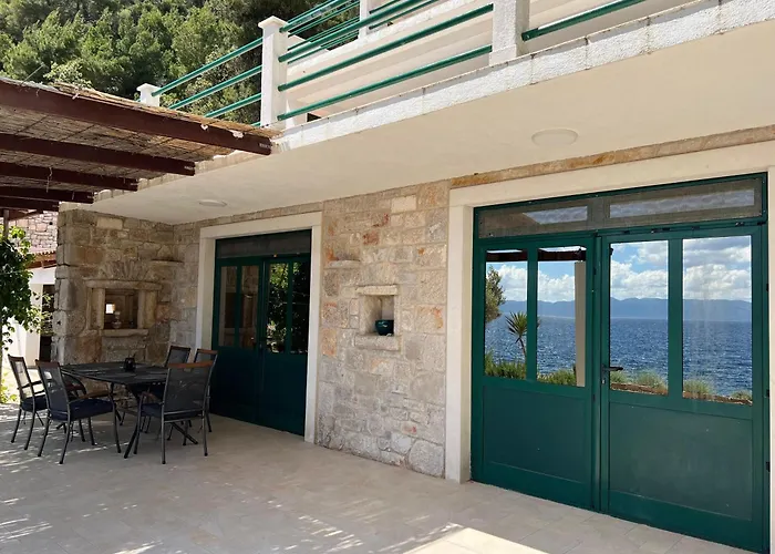 דירה Family Friendly Seaside Cove Rapak, Hvar - 12779 *