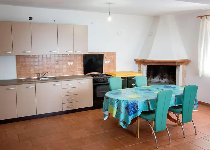 דירה Family Friendly Seaside Cove Rapak, Hvar - 12779 *