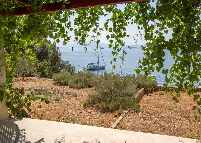 Family Friendly Seaside Cove Rapak, Hvar - 12779